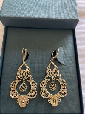 Gold Filigree Teardrop Dangle Earrings - Elegant Women’s Jewelry